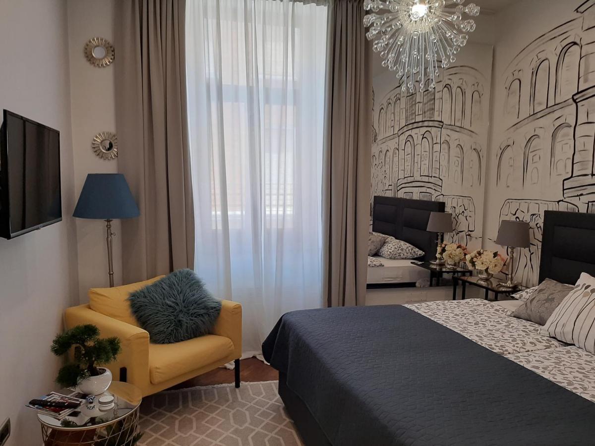 Arena Design Apartments With Free Private Parking And With A Terrace Pula Exterior photo
